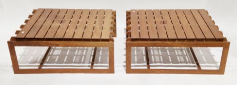 Pair of contemporary mahogany rectangular coffee tables with slatted tops, 36cm high x 90.5cm long x