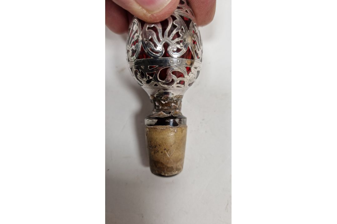 Pair of Victorian silver overlaid ruby glass decanters and stoppers, Birmingham 1900, maker's name - Image 5 of 72
