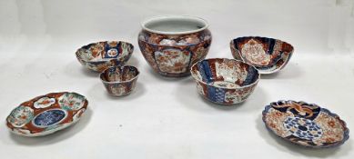 Group of Japanese imari porcelain, Meiji period, comprising a jardiniere painted with birds