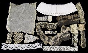 Quantity lace edgings and pieces (2 boxes)