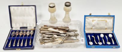 Mixed lot of silver and silver plate including pair of moulded glass bud vases with silver rims,