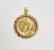 George V 1912 half sovereign, mounted in a 9ct gold pendant, gross weight approximately 6.7g