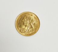 Victorian old head 1901 gold circulated half sovereign