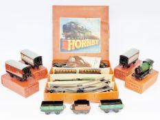 Hornby Trains O gauge M 1 Passenger Set comprising 3435 loco and tender Pullman Aurelia coaches