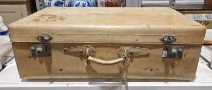 Early 20th century Harrods Ltd pigskin suitcase, the interior with a lift-out tray, 71cm wide
