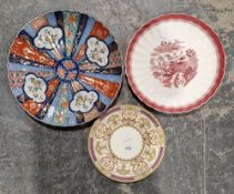 Japanese imari decorated fluted charger, 40cm dia, a Copeland Spode mandarin pattern charger and a