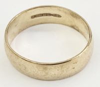 9ct gold wedding band, 2.2g approx, ring size K½