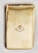 George V 15ct yellow gold cigarette case of plain rectangular form, the front engraved with a crest,