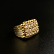 A hallmarked 9ct gold gentleman's Rolex style cubic zirconia set cluster ring. Gross Weight: 19.22g