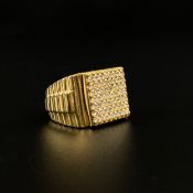 A 9ct gold hallmarked gentleman's Rolex style cubic zirconia set cluster ring. Weight: 32.06g Size V