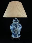 A 20th century Chinese blue and white porcelain ginger jar table lamp of baluster form with a