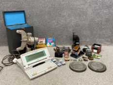 A mixed collection to include a 20th century Siemens 16mm film projector together with a Charlie