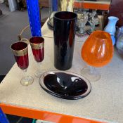 A miscellaneous collection of 1970's vintage glassware. H.30cm