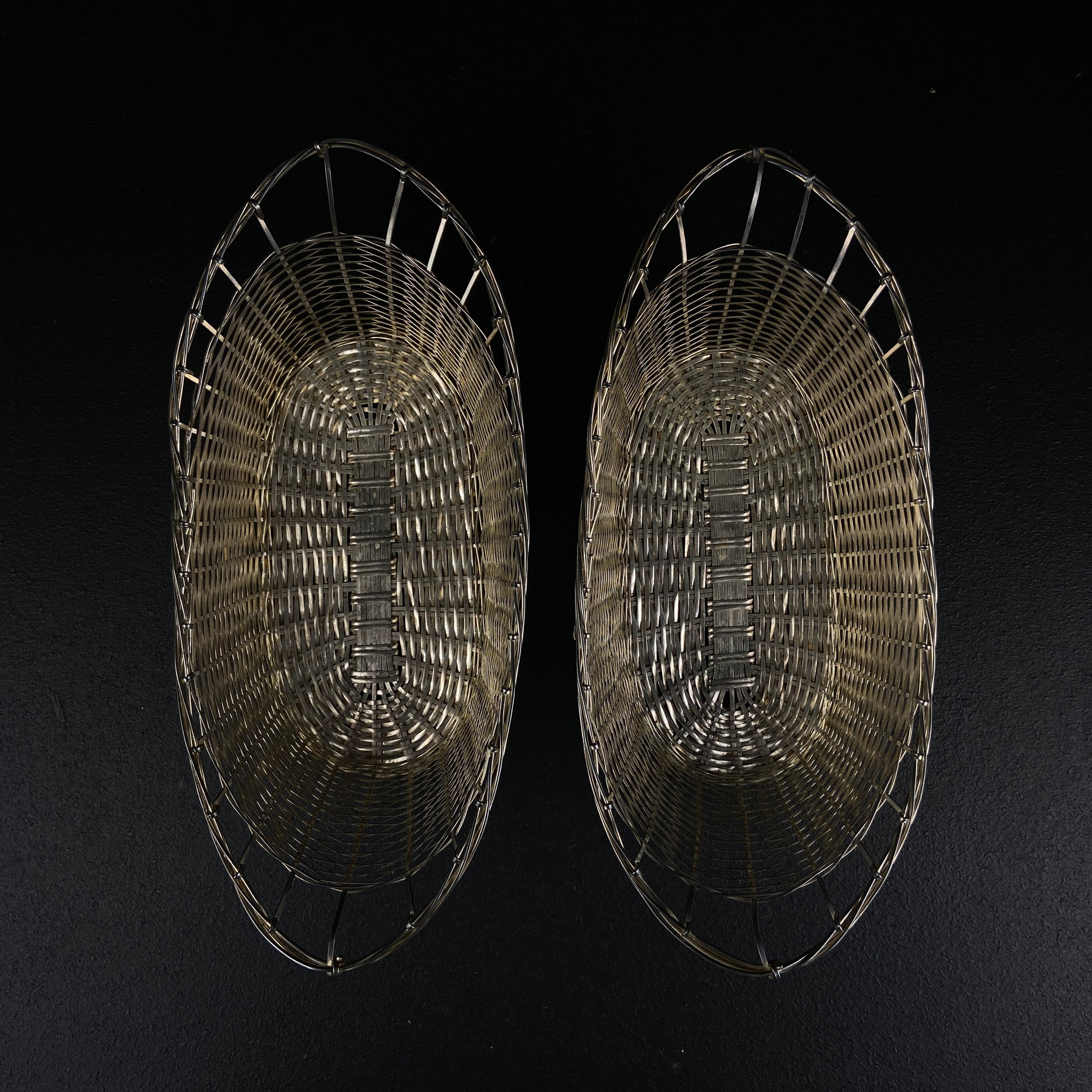 A pair of silver plated basket-weave dishes. W.30.5cm - Image 3 of 4