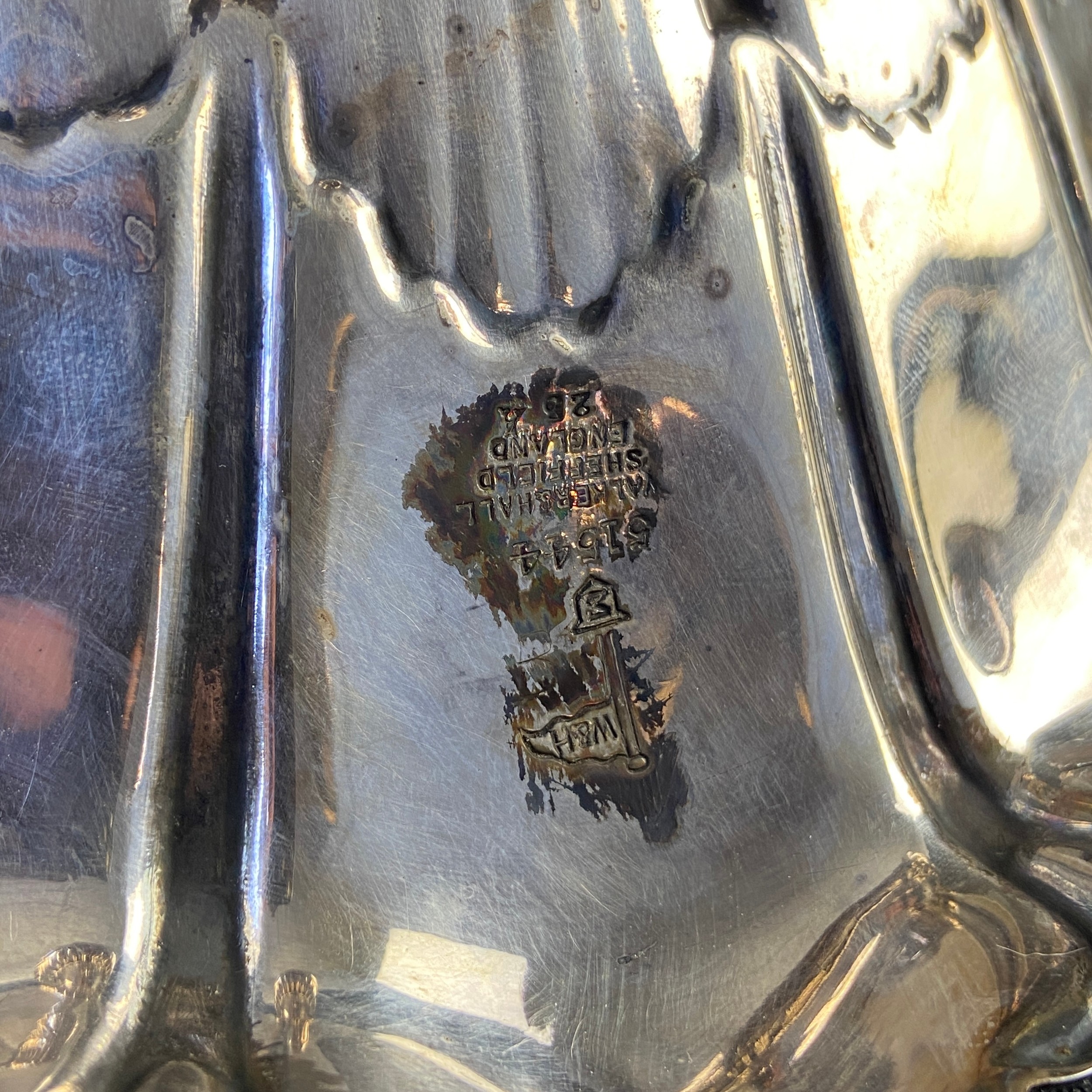 Collection of silver plated trays and salvers and a shell form comport, Elkington, Walker and Hall - Image 6 of 8