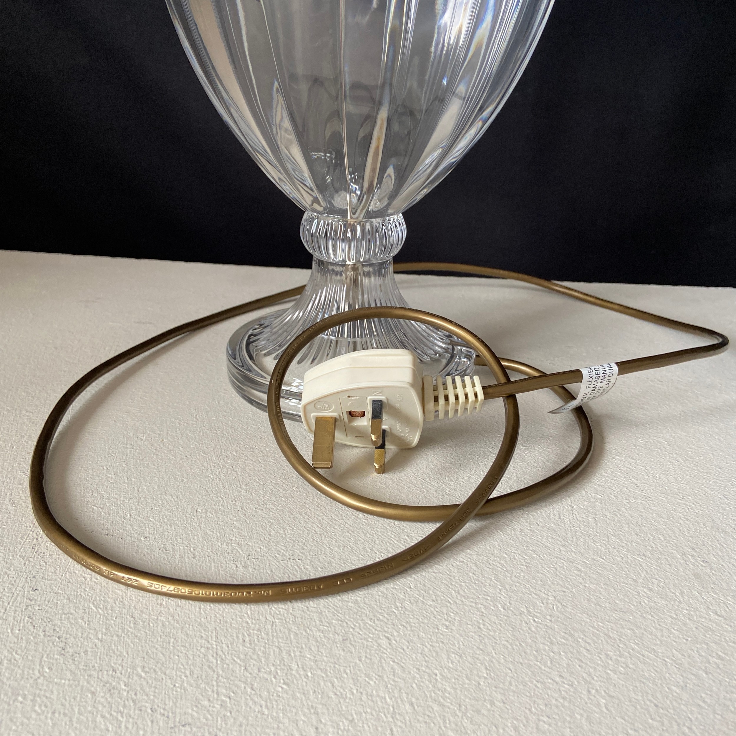 A contemporary crystal lamp of Neoclassical style urn form by Laura Ashley with shade. H.60cm - Image 3 of 3