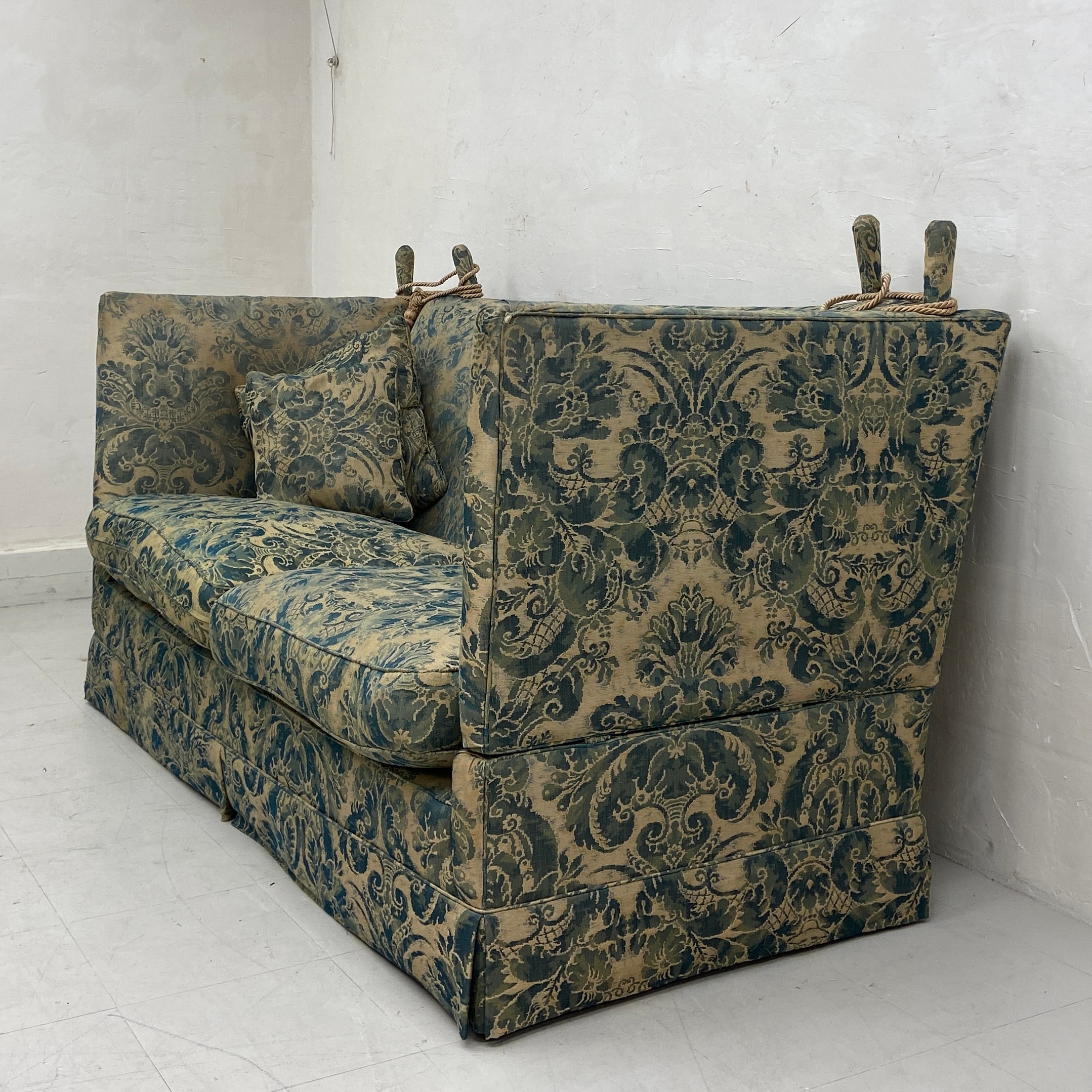 A vintage Victorian style Knoll drop arm two seater sofa having a square back and arms over a deep - Image 3 of 7
