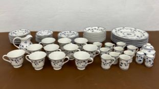A contemporary Royal Doulton Yorktown dinner service for ten settings. Dia 27.5cm (dinner plate)