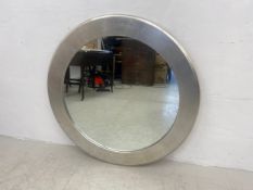 A contemporary wall mirror with circular plate in a simple silver painted frame. Dia. 90cm