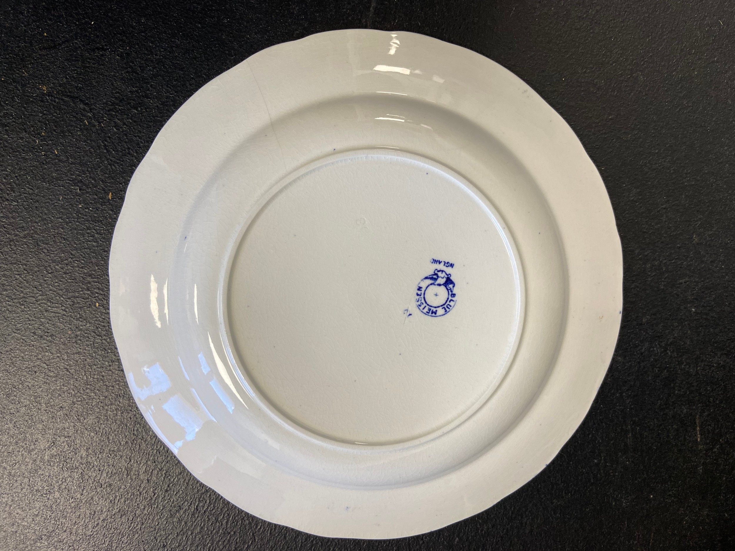 An extensive Meissen Blue Onion pattern dinner service, various marks, mostly 19th century. Dia. - Image 4 of 8