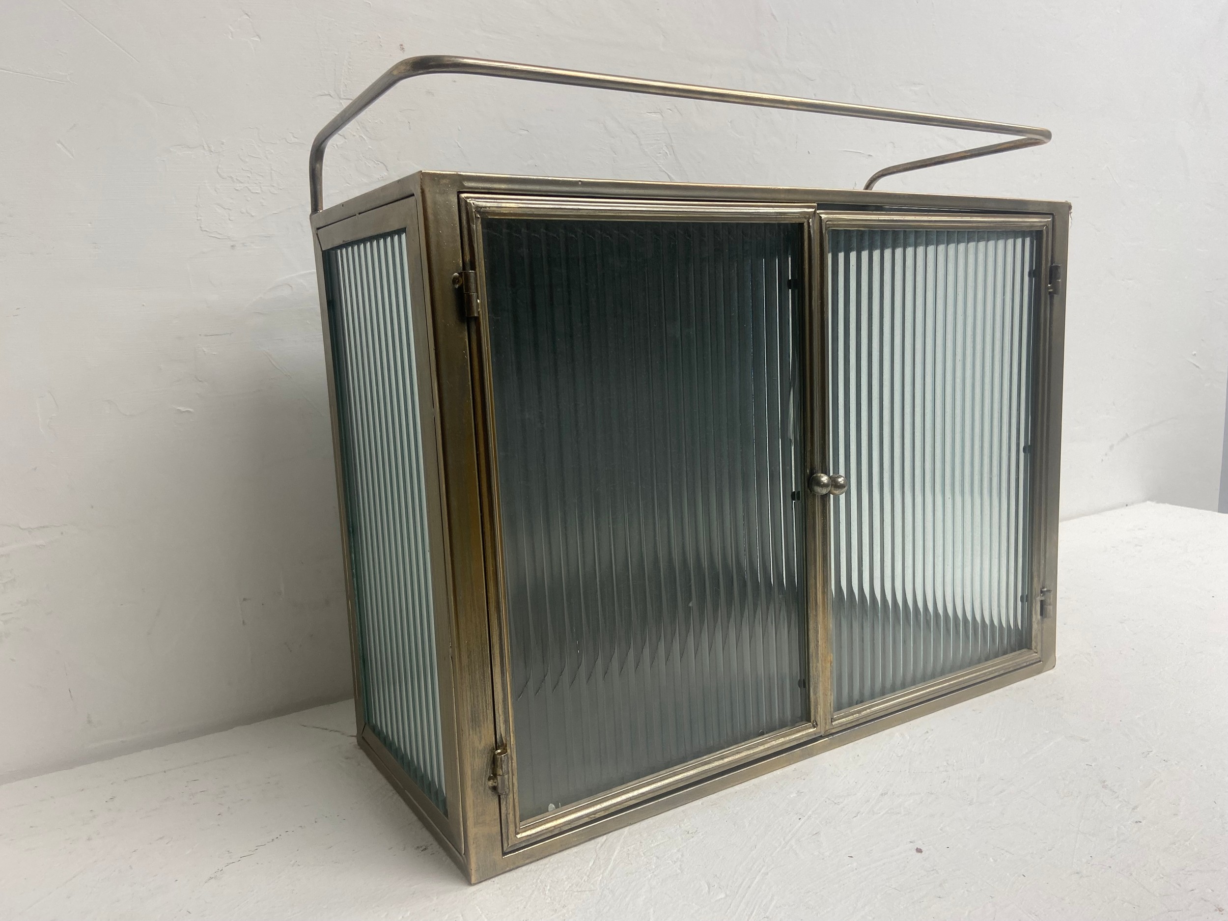 A contemporary retro styled metal wall hanging cabinet. H.46 W.55 D.22cm. - Image 2 of 4