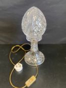 A vintage style cut crystal table lamp. H.40cm.