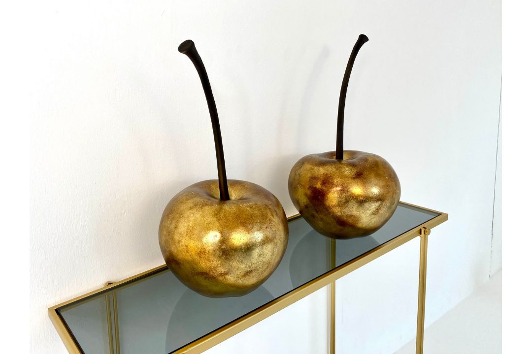 A pair of decorative composite cherries in a gold lacquered finish. H.46cm. - Image 3 of 11