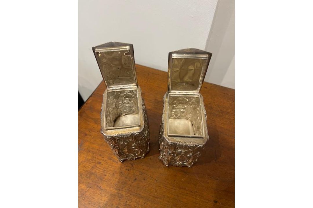 A RARE PAIR OF WILLIAM IV STERLING SILVER CHINOISERIE TEA CADDIES C. 1831, MICHAEL STARKEY - Image 14 of 40