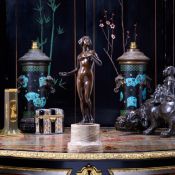 AN EARLY 20TH CENTURY BRONZE FIGURE OF A GIRL SIGNED F. ROLL