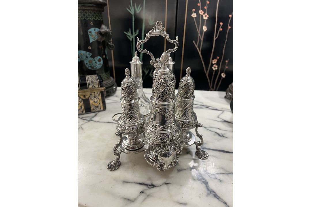 A FINE GEORGE II PERIOD STERLING SILVER WARWICK CRUET, C. 1758, JOHN DELMESTER - Image 9 of 10