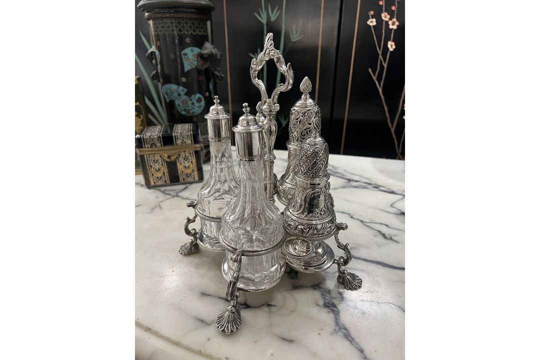 A FINE GEORGE II PERIOD STERLING SILVER WARWICK CRUET, C. 1758, JOHN DELMESTER - Image 5 of 10