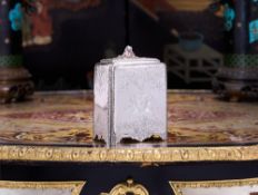 PAUL DE LAMERIE: A RARE MID 18TH CENTURY SILVER TEA CADDY, C. 1745