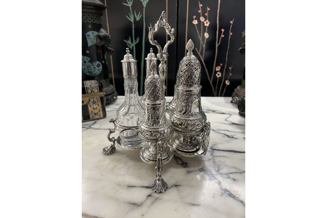 A FINE GEORGE II PERIOD STERLING SILVER WARWICK CRUET, C. 1758, JOHN DELMESTER - Image 6 of 10