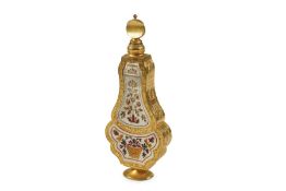 AN EARLY 18TH CENTURY DUTCH MOTHER OF PEARL MOUNTED SCENT BOTTLE C. 1720