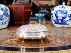 AN EARLY 20TH CENTURY STERLING SILVER CASKET, LONDON, 1908