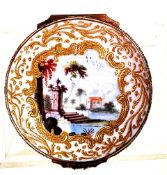 A RARE 18TH CENTURY BILSTON ENAMEL WHITE HONEYSUCKLE PATCH BOX C. 1765