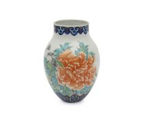 A JAPANESE FUKAGAWA IMARI VASE.