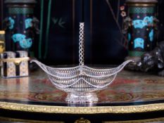 AN EARLY 20TH CENTURY STERLING SILVER BASKET, LONDON, C. 1902