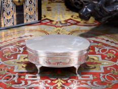AN EARLY 20TH CENTURY STERLING SILVER BOX, C.1926
