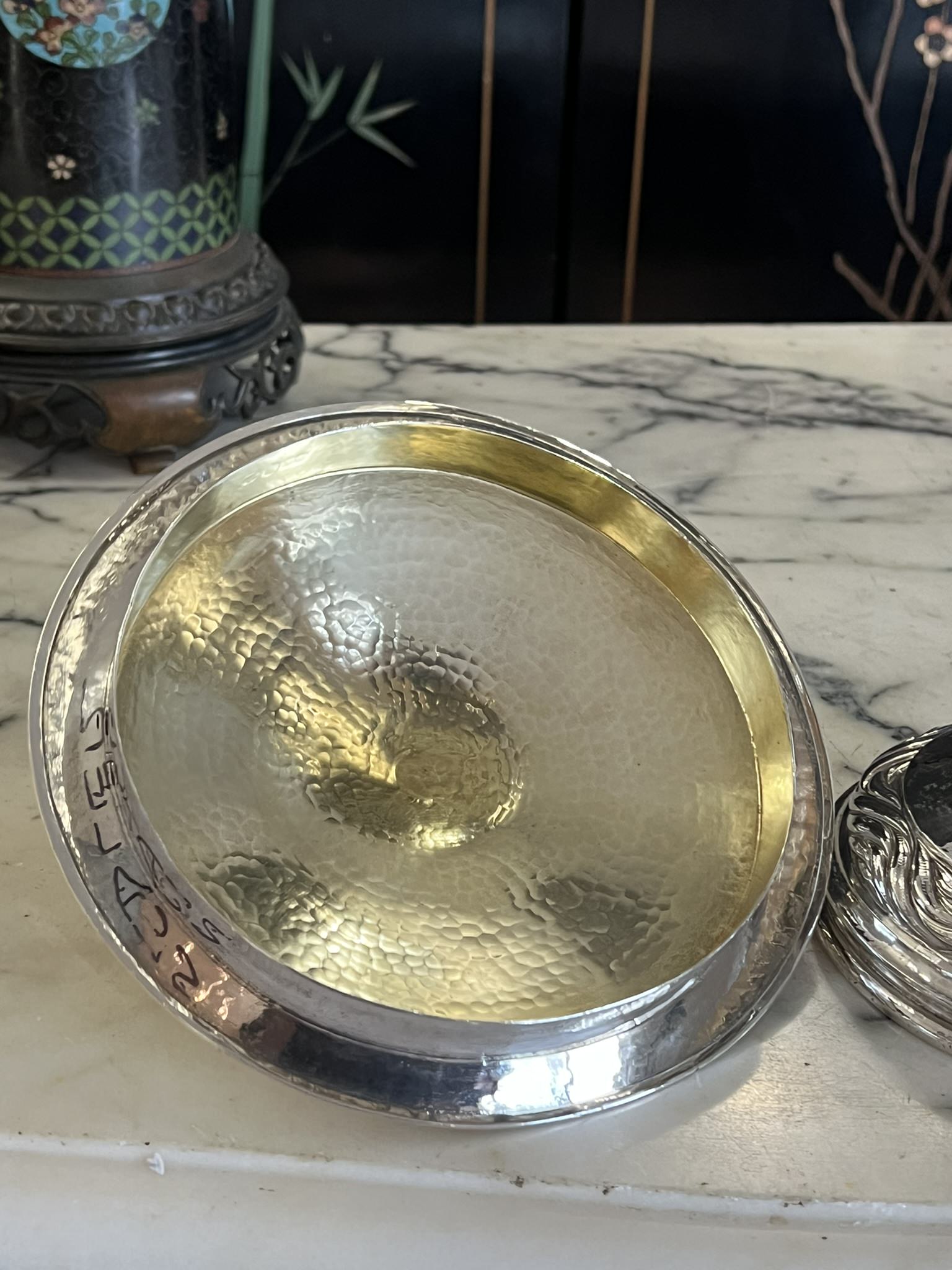 OMAR RAMSDEN C. 1923: A STERLING SILVER CUP AND COVER - Image 9 of 10