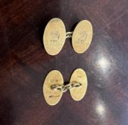 A PAIR OF 18CT GOLD CUFFLINKS C. 1930'S