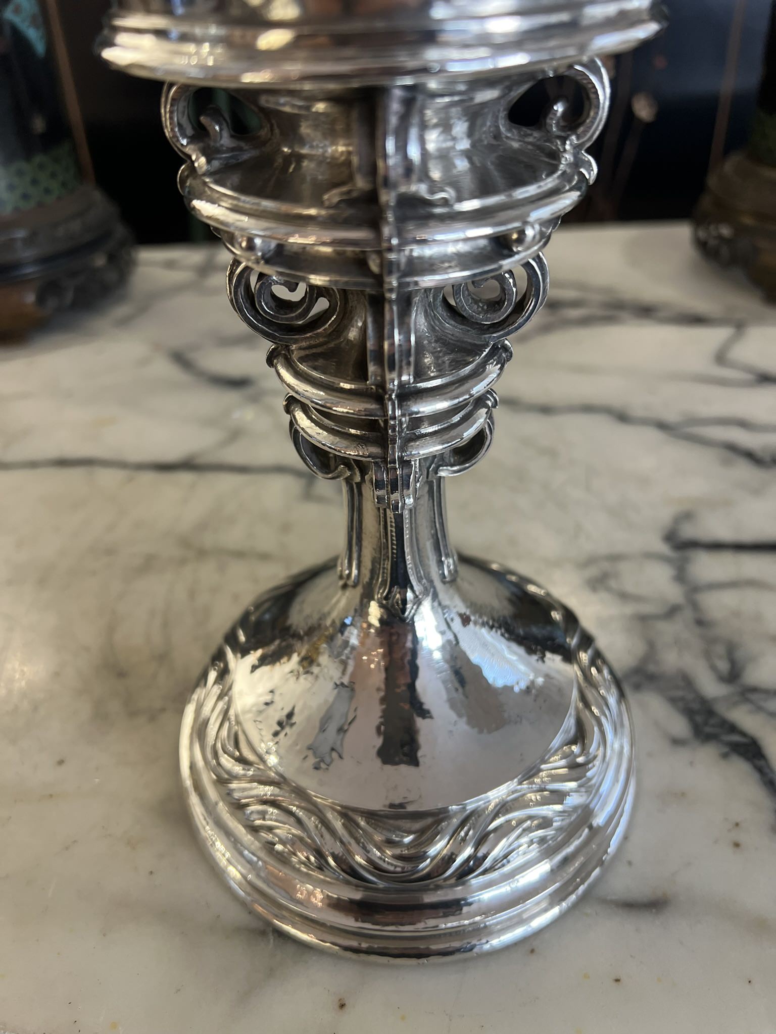 OMAR RAMSDEN C. 1923: A STERLING SILVER CUP AND COVER - Image 3 of 10