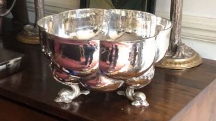A LARGE 19TH CENTURY SOLID SILVER PUNCH BOWL, GERMAN