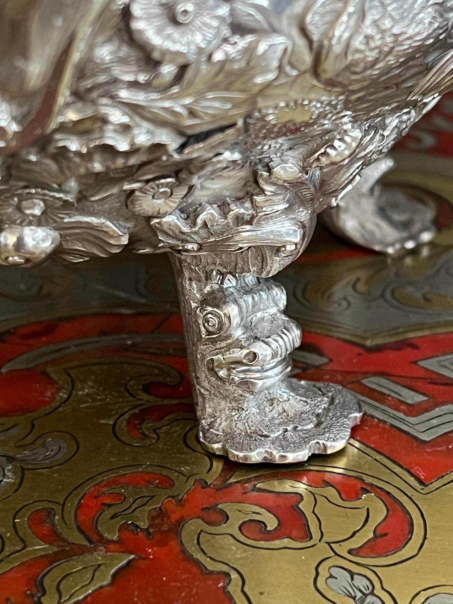A FINE PAIR OF 18TH CENTURY STERLING SILVER SAUCE TUREENS, LONDON, 1790, WILLIAM PITTS - Image 14 of 19
