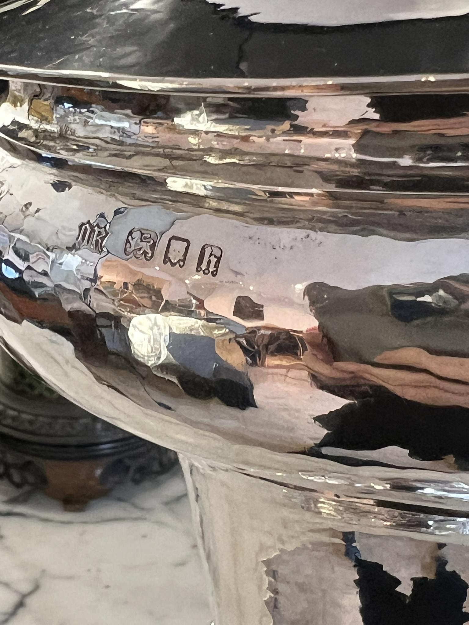 OMAR RAMSDEN C. 1923: A STERLING SILVER CUP AND COVER - Image 7 of 10