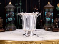 A FINE 1930'S ITALIAN SOLID SILVER CHAMPAGNE COOLER