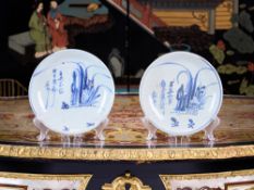 A PAIR OF SWATOW WARE PORCELAIN DISHES