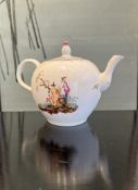 A RARE 18TH CENTURY ANSBACH PORCELAIN TEAPOT
