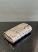 AN EARLY 19TH CENTURY RUSSIAN SILVER GILT AND NIELLO SNUFF BOX