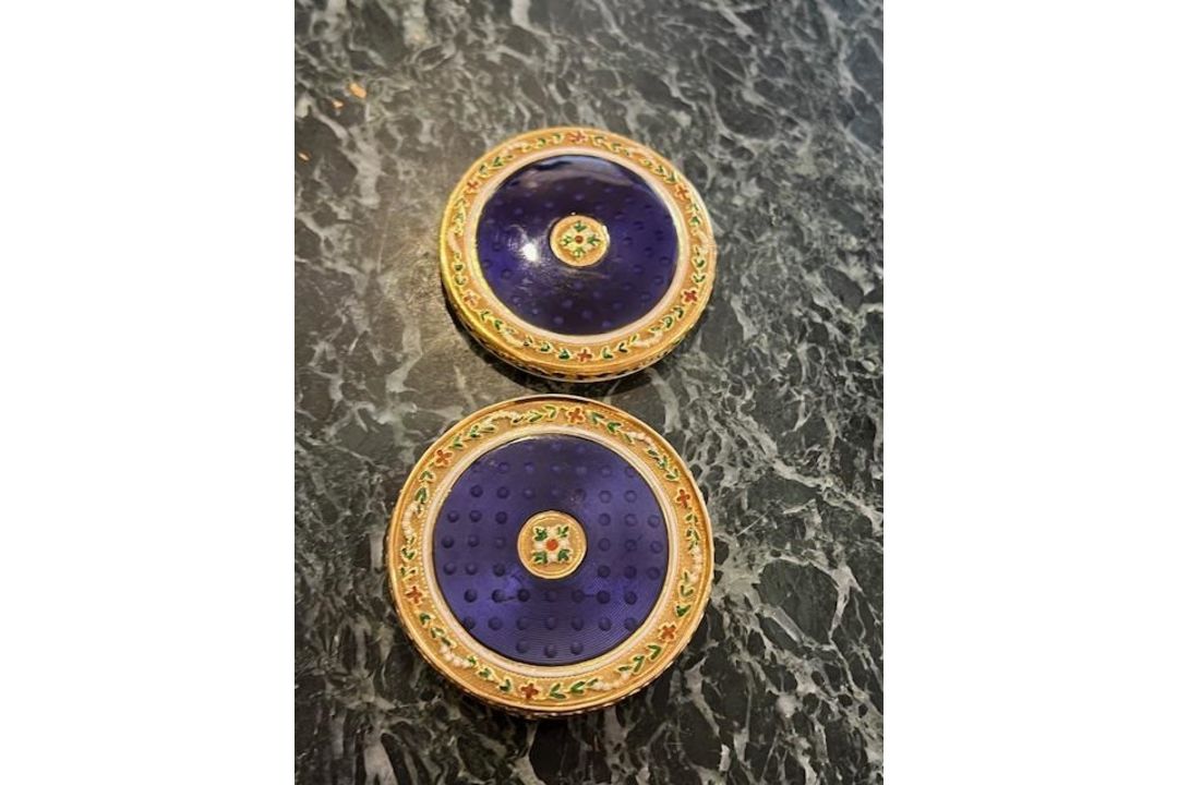 A FINE 18TH CENTURY GOLD AND ENAMEL BONBONNIERE, DANIEL MARCHAND & CO. C. 1785 - Image 23 of 30